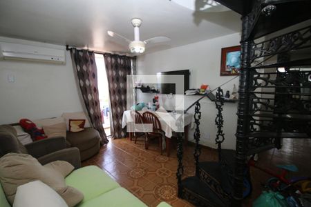 Sala de apartamento para alugar com 3 quartos, 103m² em Olaria, Rio de Janeiro