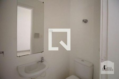 Banheiro de Serviço de apartamento à venda com 4 quartos, 140m² em Centro, Belo Horizonte