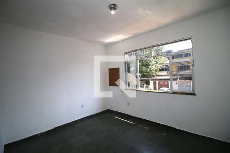 Quarto 1 de casa para alugar com 2 quartos, 150m² em Brás de Pina, Rio de Janeiro