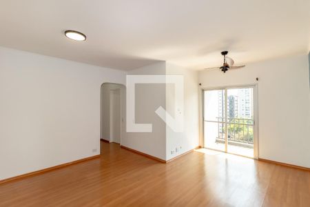 Sala de apartamento para alugar com 2 quartos, 62m² em Indianópolis, São Paulo