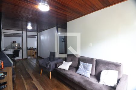 Sala de casa à venda com 2 quartos, 88m² em Harmonia, Canoas