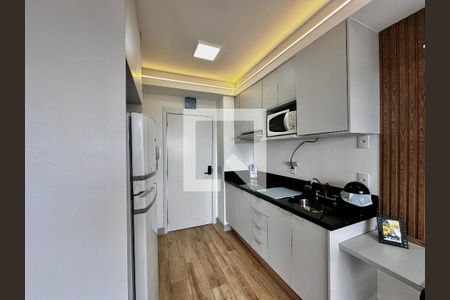 Cozinha de apartamento à venda com 1 quarto, 28m² em Brooklin Paulista, São Paulo