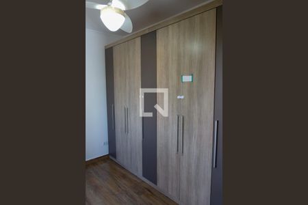 Quarto 2 de apartamento para alugar com 2 quartos, 56m² em Piratininga, Osasco