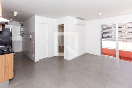 Sala/Cozinha de apartamento à venda com 1 quarto, 42m² em Itaim Bibi, São Paulo