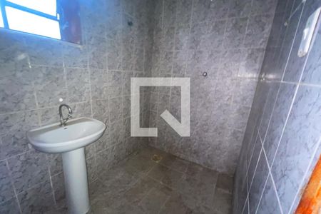 Banheiro de casa para alugar com 2 quartos, 93m² em Duque de Caxias, Duque de Caxias