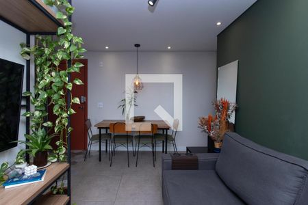 Sala de apartamento à venda com 2 quartos, 48m² em Parque Edu Chaves, São Paulo