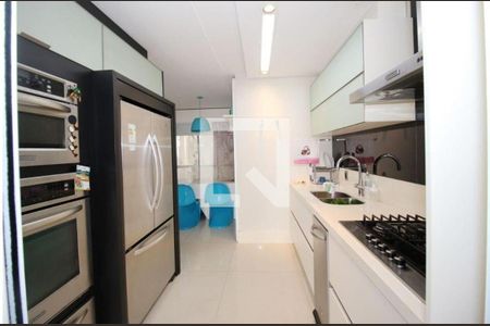 Apartamento à venda com 3 quartos, 201m² em Sumaré, São Paulo