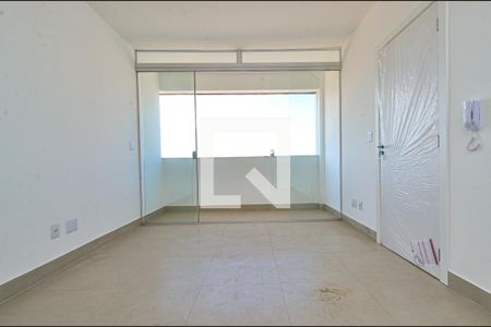 Sala de estar de apartamento à venda com 3 quartos, 78m² em Fernão Dias, Belo Horizonte