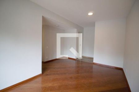 Sala de apartamento para alugar com 3 quartos, 67m² em Vila Madalena, São Paulo