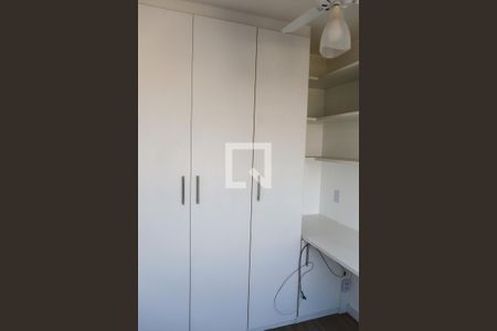 Quarto 2 de apartamento para alugar com 2 quartos, 37m² em Presidente Altino, Osasco