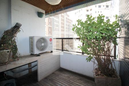 Varanda  de apartamento à venda com 1 quarto, 45m² em Vila Nova Conceição, São Paulo