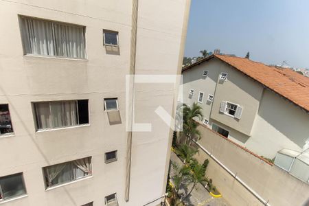 Vista Sala de apartamento para alugar com 2 quartos, 60m² em Vila Carmosina, São Paulo