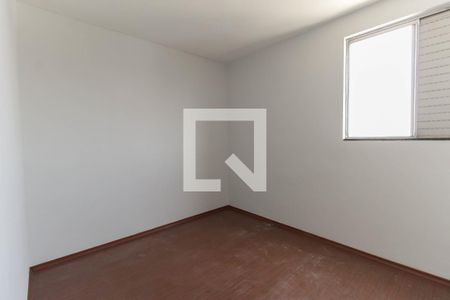 Quarto 2 de apartamento para alugar com 2 quartos, 60m² em Vila Carmosina, São Paulo