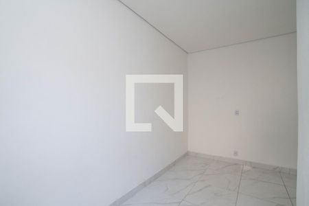 Quarto de casa para alugar com 1 quarto, 40m² em Vila Clotilde, Guarulhos