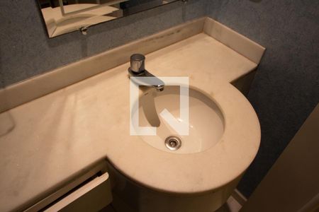 LAVABO de apartamento à venda com 1 quarto, 70m² em Cambuí, Campinas