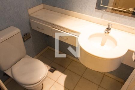 LAVABO de apartamento à venda com 1 quarto, 70m² em Cambuí, Campinas