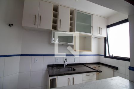 Cozinha de apartamento para alugar com 1 quarto, 60m² em Brooklin, São Paulo