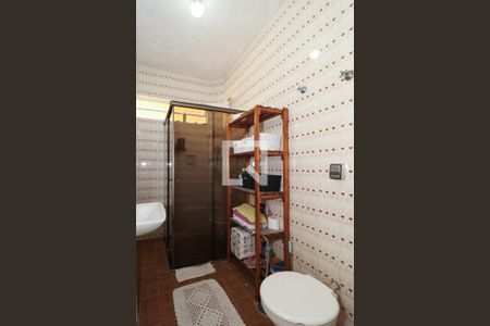 Casa à venda com 171m², 3 quartos e 2 vagas Casa à venda com 171m², 3 quartos e 2 vagasBanheiro