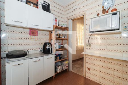 Casa à venda com 171m², 3 quartos e 2 vagas Casa à venda com 171m², 3 quartos e 2 vagasCozinha