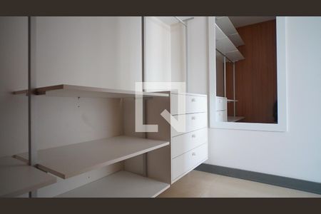 Closet  de kitnet/studio para alugar com 1 quarto, 35m² em Saco dos Limões, Florianópolis