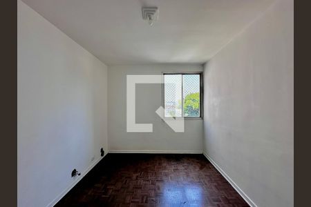 Sala de apartamento para alugar com 3 quartos, 60m² em Jardim Santo Antonio, São Paulo