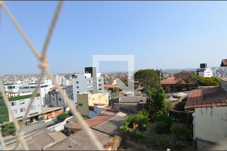 Vista sala de apartamento à venda com 3 quartos, 87m² em União, Belo Horizonte