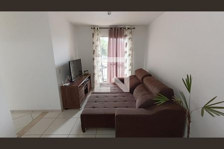 Sala de apartamento para alugar com 2 quartos, 54m² em Jardim Tatiana, Votorantim