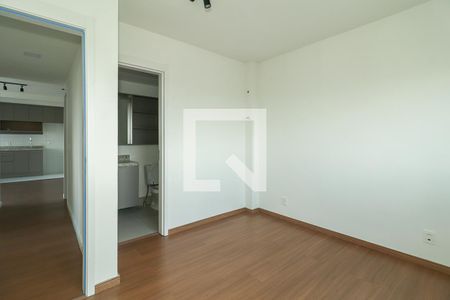 Quarto Suíte de apartamento para alugar com 3 quartos, 67m² em Passo da Areia, Porto Alegre