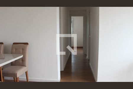 Sala de apartamento para alugar com 3 quartos, 67m² em Passo da Areia, Porto Alegre