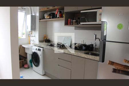 Cozinha de apartamento para alugar com 3 quartos, 67m² em Passo da Areia, Porto Alegre