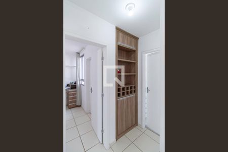 Corredor de apartamento à venda com 2 quartos, 55m² em Jardim Guanabara, Belo Horizonte