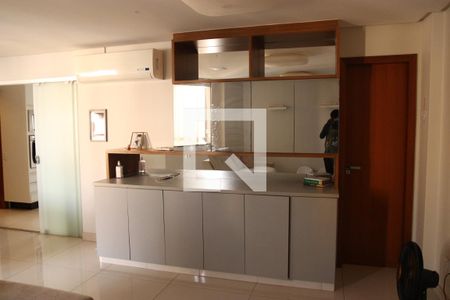 Sala de apartamento para alugar com 4 quartos, 162m² em Setor Oeste, Goiânia