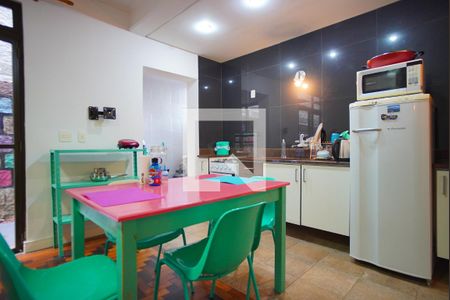 Cozinha de apartamento à venda com 1 quarto, 49m² em Mont Serrat, Porto Alegre