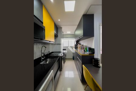 Cozinha de apartamento à venda com 2 quartos, 50m² em Vila Nhocune, São Paulo