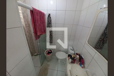 Banheiro de apartamento para alugar com 1 quarto, 20m² em Centro, São Vicente