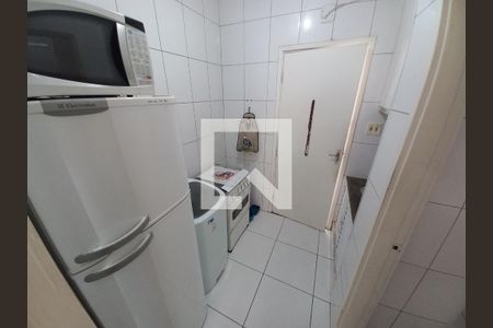 Cozinha de apartamento para alugar com 1 quarto, 20m² em Centro, São Vicente