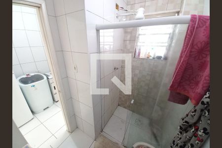 Banheiro de apartamento para alugar com 1 quarto, 20m² em Centro, São Vicente