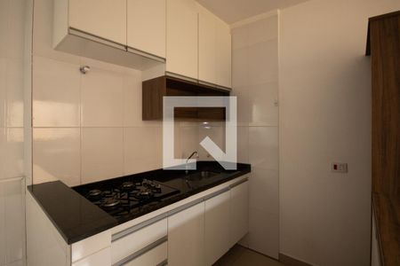 Sala e Cozinha de casa de condomínio à venda com 1 quarto, 34m² em Vila Nivi, São Paulo