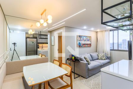 Sala de apartamento à venda com 2 quartos, 55m² em Santo Amaro, São Paulo