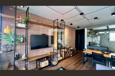 Sala de TV de apartamento à venda com 2 quartos, 89m² em Pinheiros, São Paulo