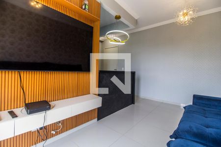 Sala de TV de apartamento para alugar com 2 quartos, 60m² em Jardim Tupanci, Barueri