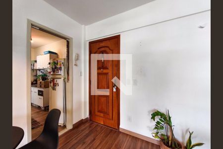 Entrada de apartamento para alugar com 2 quartos, 30m² em Catumbi, Rio de Janeiro