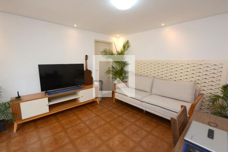 Sala de casa à venda com 3 quartos, 232m² em Jardim Santa Francisca Cabrini, São Paulo