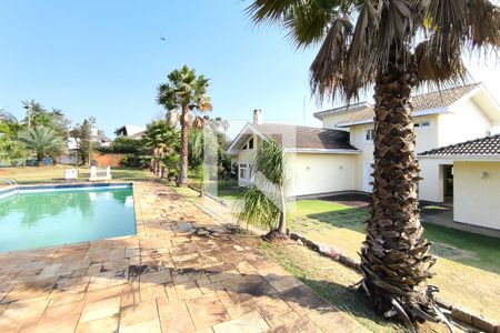 Casa de condomínio à venda com 1000m², 4 quartos e 4 vagas Casa de condomínio à venda com 1000m², 4 quartos e 4 vagasÁrea Externa