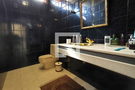 Casa de condomínio à venda com 1000m², 4 quartos e 4 vagas Casa de condomínio à venda com 1000m², 4 quartos e 4 vagasBanheiro 3