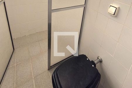 Casa de condomínio à venda com 1000m², 4 quartos e 4 vagas Casa de condomínio à venda com 1000m², 4 quartos e 4 vagasBanheiro 6