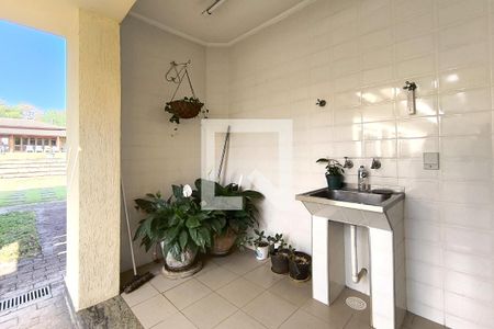 Casa de condomínio à venda com 1000m², 4 quartos e 4 vagas Casa de condomínio à venda com 1000m², 4 quartos e 4 vagasÁrea de Serviço