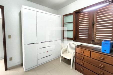 Casa de condomínio à venda com 1000m², 4 quartos e 4 vagas Casa de condomínio à venda com 1000m², 4 quartos e 4 vagasQuarto 7