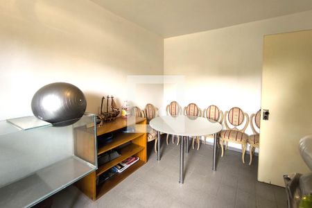 Casa de condomínio à venda com 1000m², 4 quartos e 4 vagas Casa de condomínio à venda com 1000m², 4 quartos e 4 vagasQuarto 8
