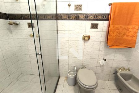 Casa de condomínio à venda com 1000m², 4 quartos e 4 vagas Casa de condomínio à venda com 1000m², 4 quartos e 4 vagasBanheiro do Quarto 4